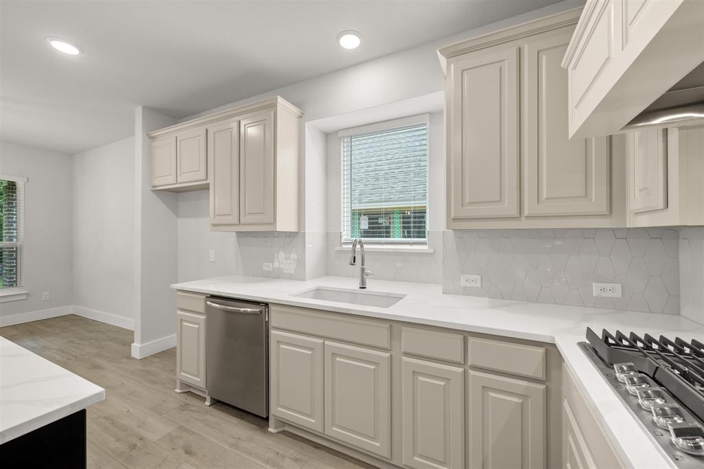 Oaks of North Grove - Residential