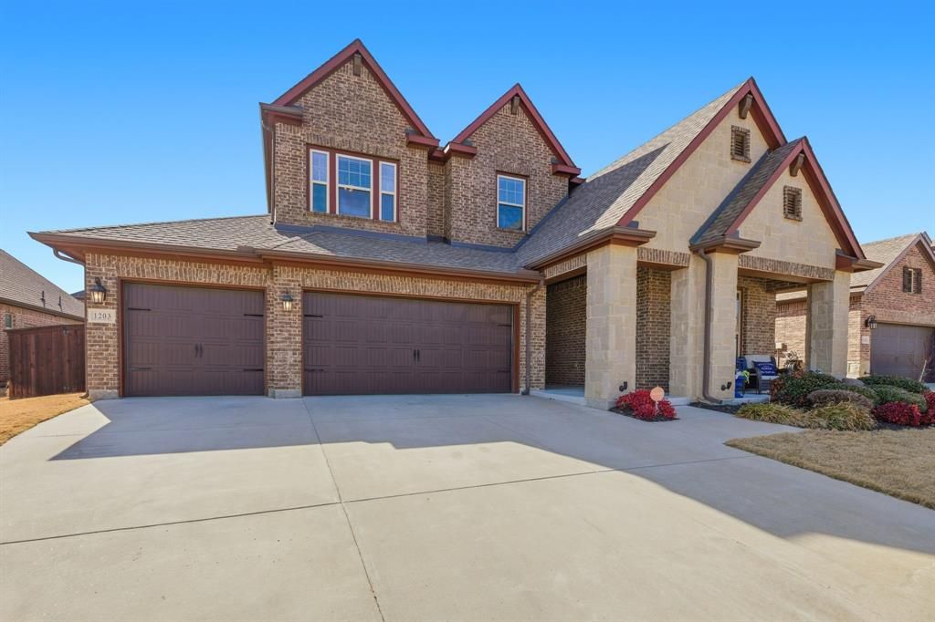 Photo of 1203 Cordova Street, Mansfield, TX 76063 (MLS # 21175927)