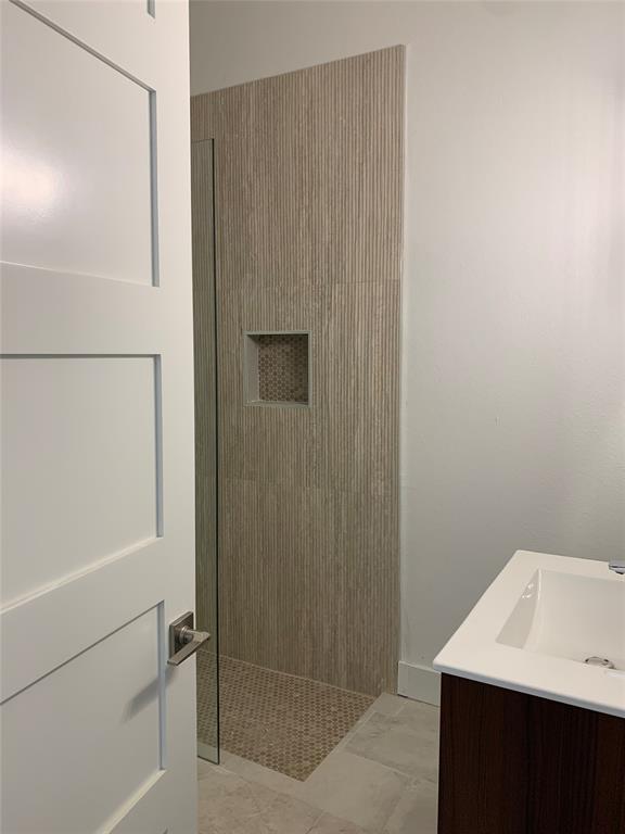 Runaway Bay Unit 1 - Residential