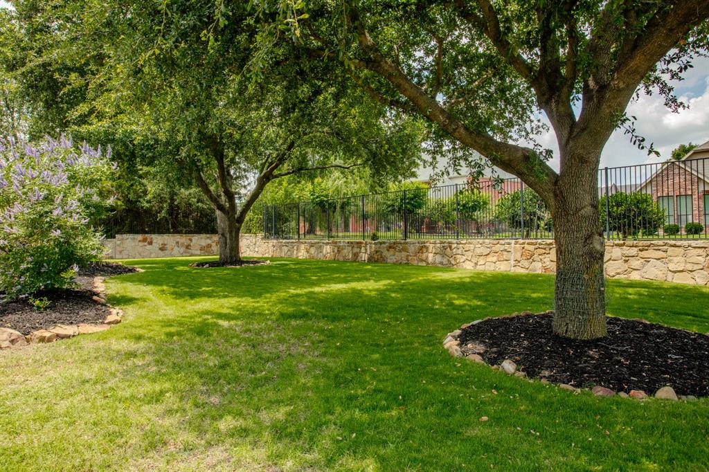 1307 Featherwood Drive