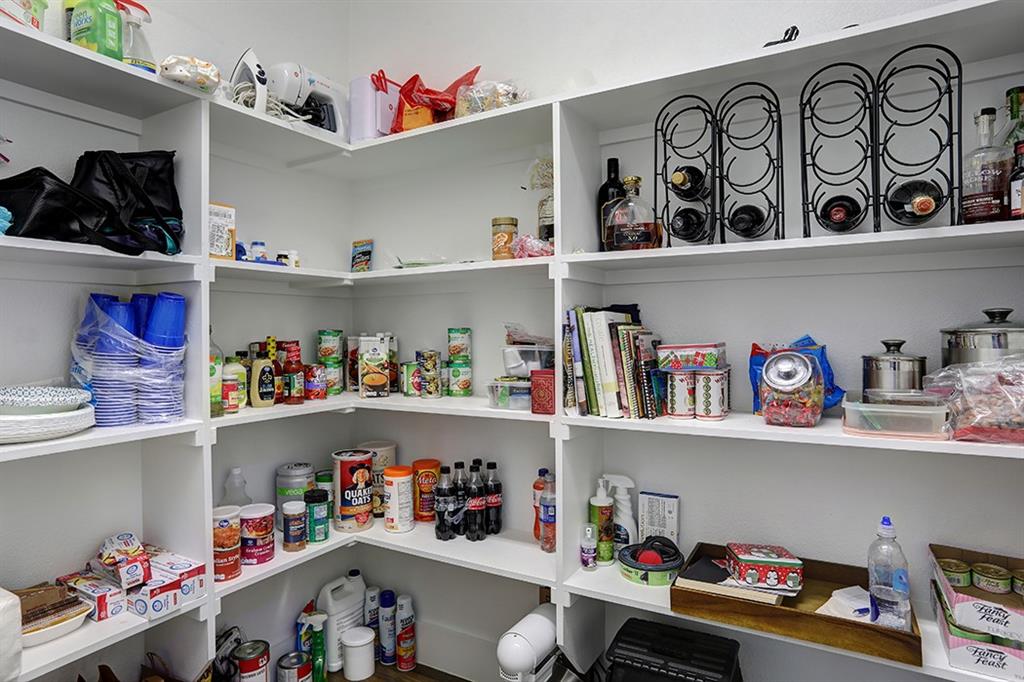 Exall Twnhms - Residential Lease