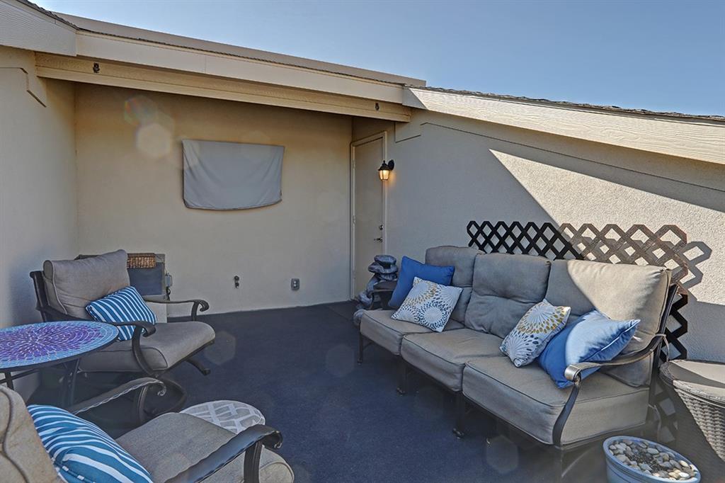 Exall Twnhms - Residential Lease