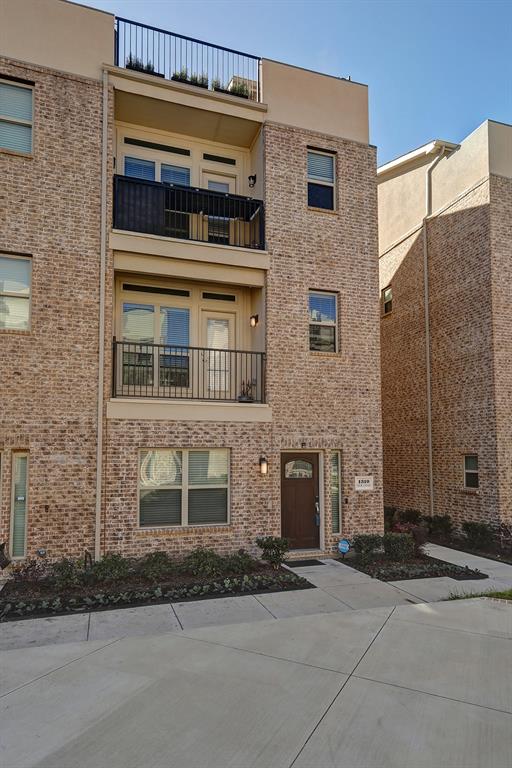 Exall Twnhms - Residential Lease