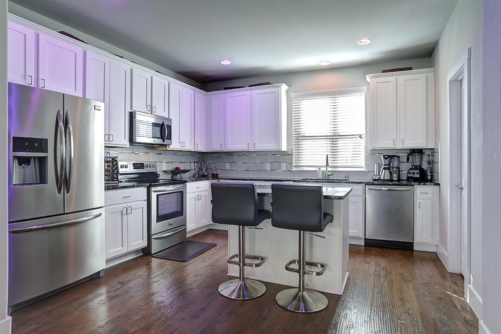 Exall Twnhms - Residential Lease