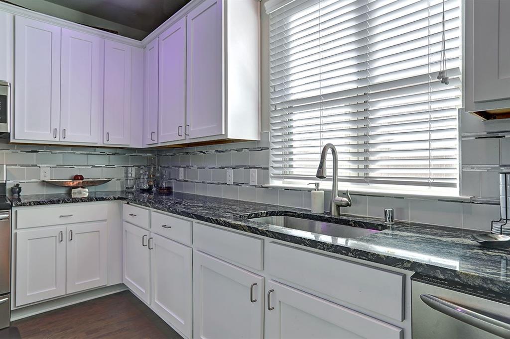 Exall Twnhms - Residential Lease