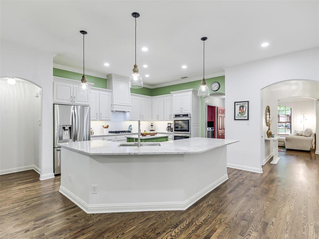 7401 Cobblestone Court