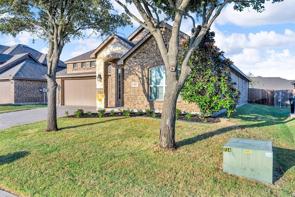 901 Abbey Lane