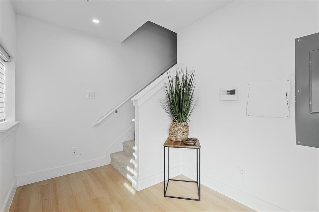 2808 Weisenberger Street 232