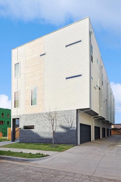 2808 Weisenberger Street 232
