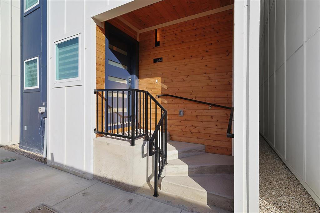 2808 Weisenberger Street 232