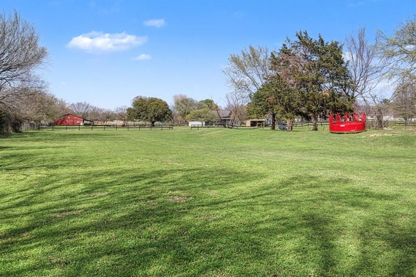 800 LODESTAR DR, SOUTHLAKE, TX 76092 - Image b23b4046d12eafd0cf01f8c0293fc7c0/1281136472