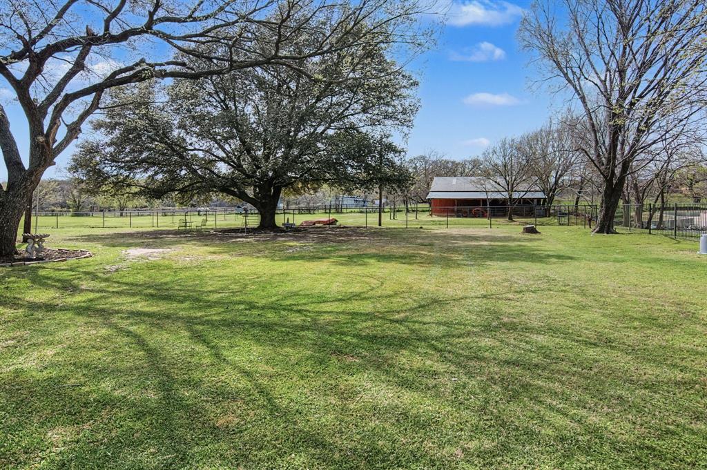 800 Lodestar Drive