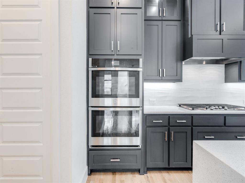 Commodore At Preston - Residential