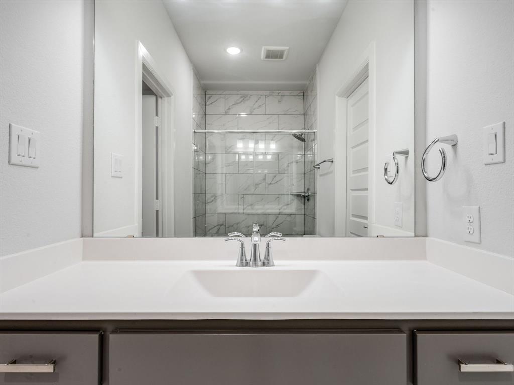 Commodore At Preston - Residential