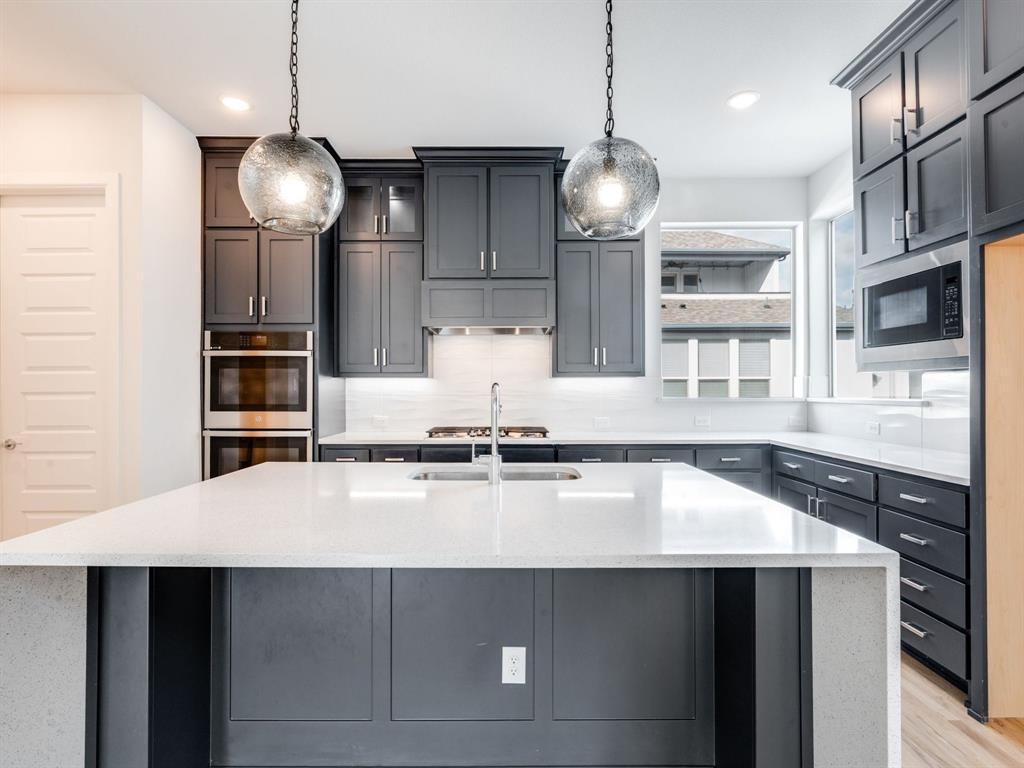 Commodore At Preston - Residential