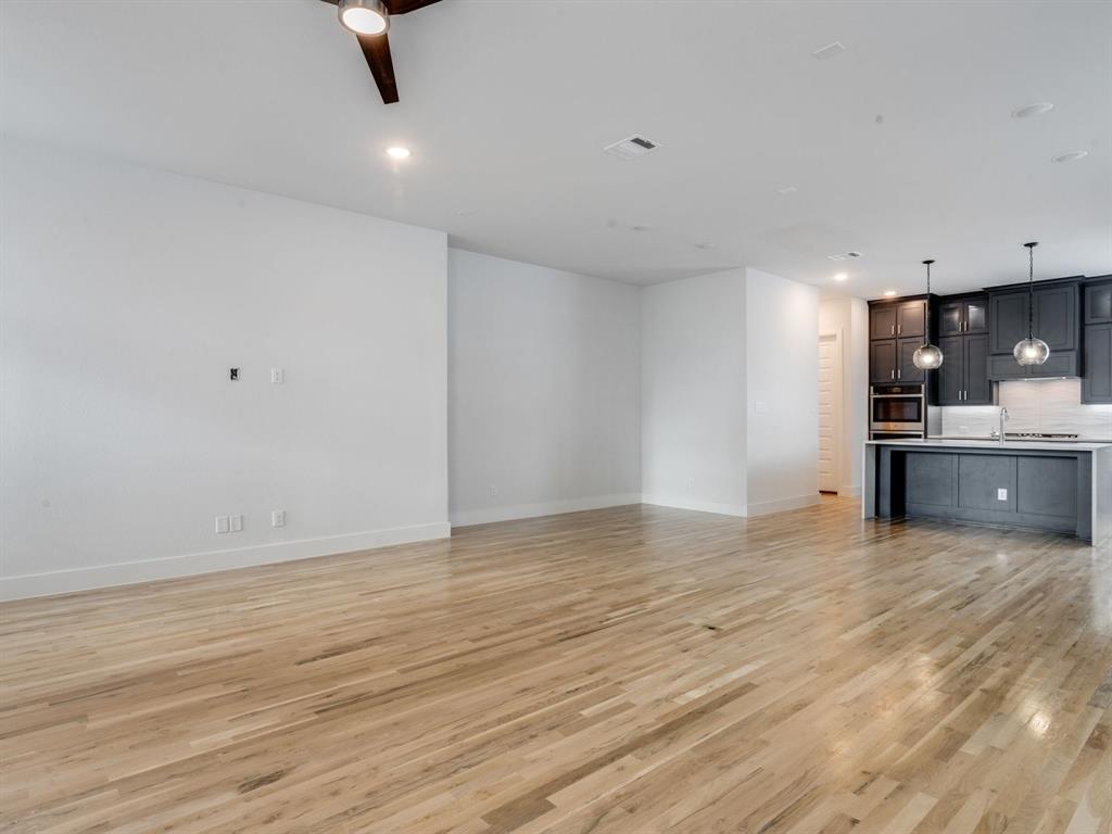 Commodore At Preston - Residential