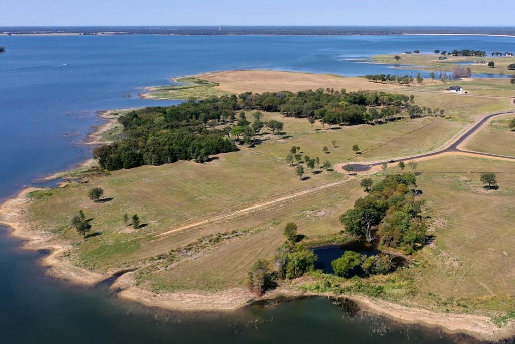 Shores at the Peninsula - Land