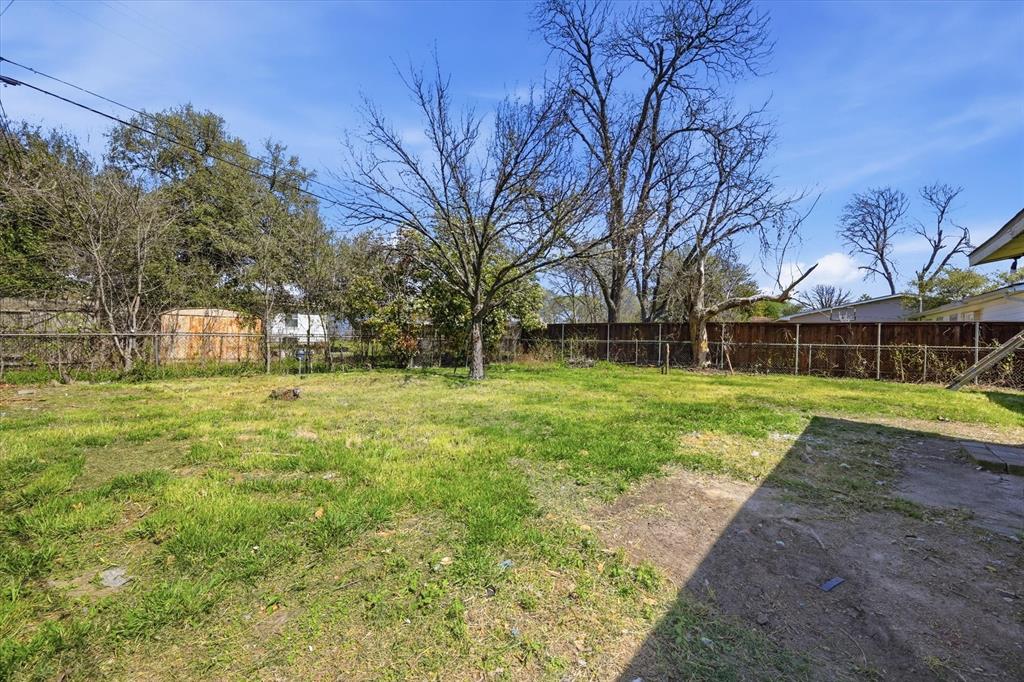 Valwood Park 04 - Residential