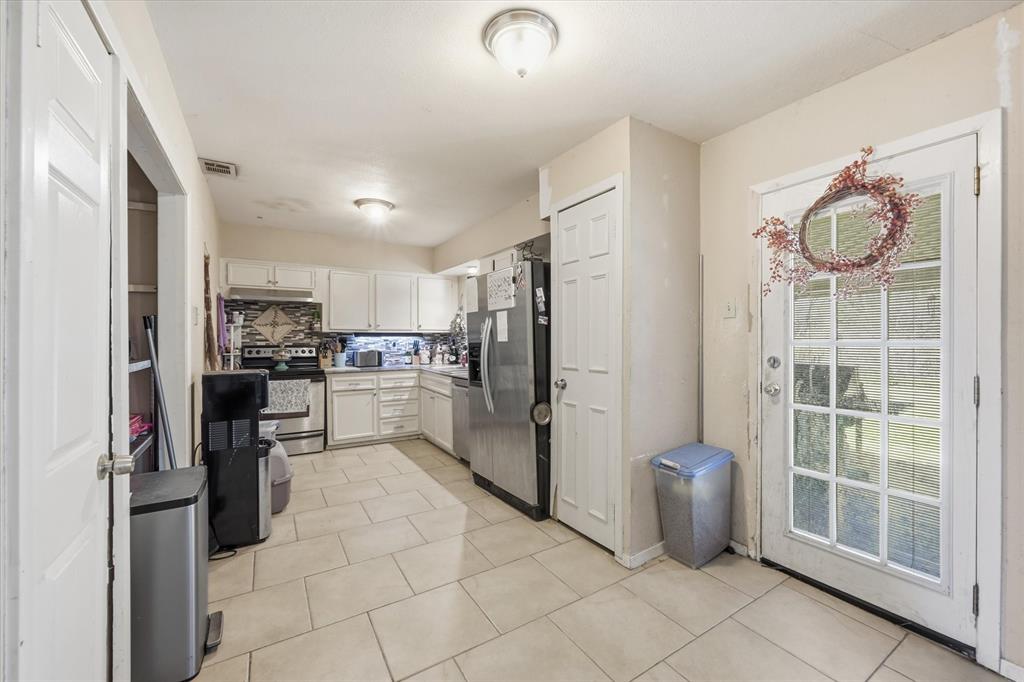 Valwood Park 04 - Residential