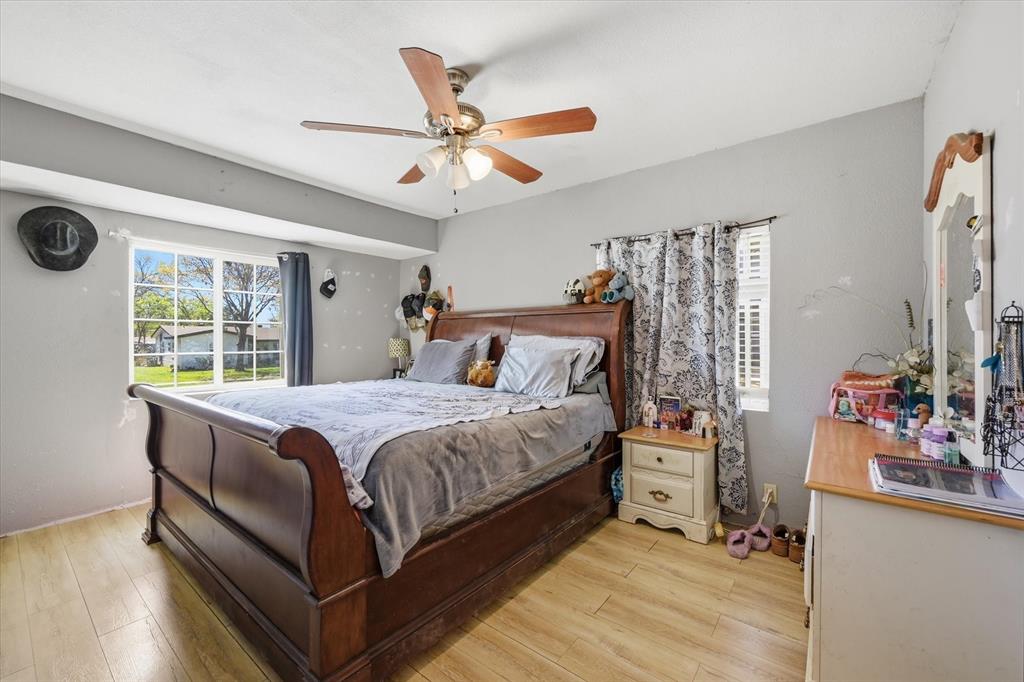 Valwood Park 04 - Residential