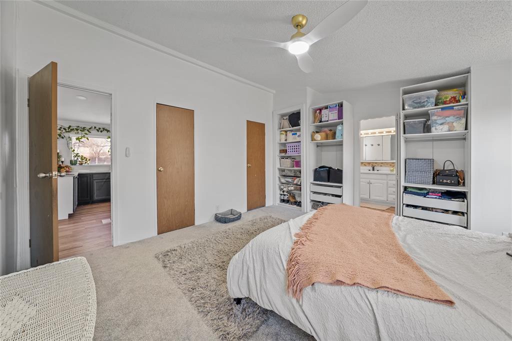 Runaway Bay - Residential