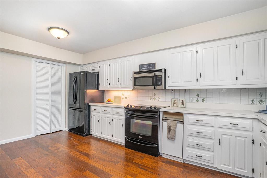 2945 Country Place Circle