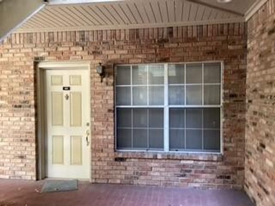 Prime Location! This 1-bedroom, 1 bathroom condo in Dallas is perfectly situated near Addison, Plano, and Frisco. with easy access to both major airports (DFW and Love Field). Ideal as an investment property or a convenient place to call home. The complex is currently undergoing renovations, promising a fresh, modern living environment for residents. Don't miss this opportunity!