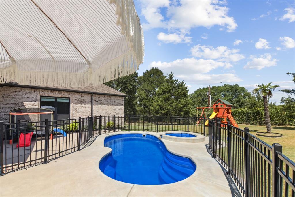 Lakepointe Ph III - Residential