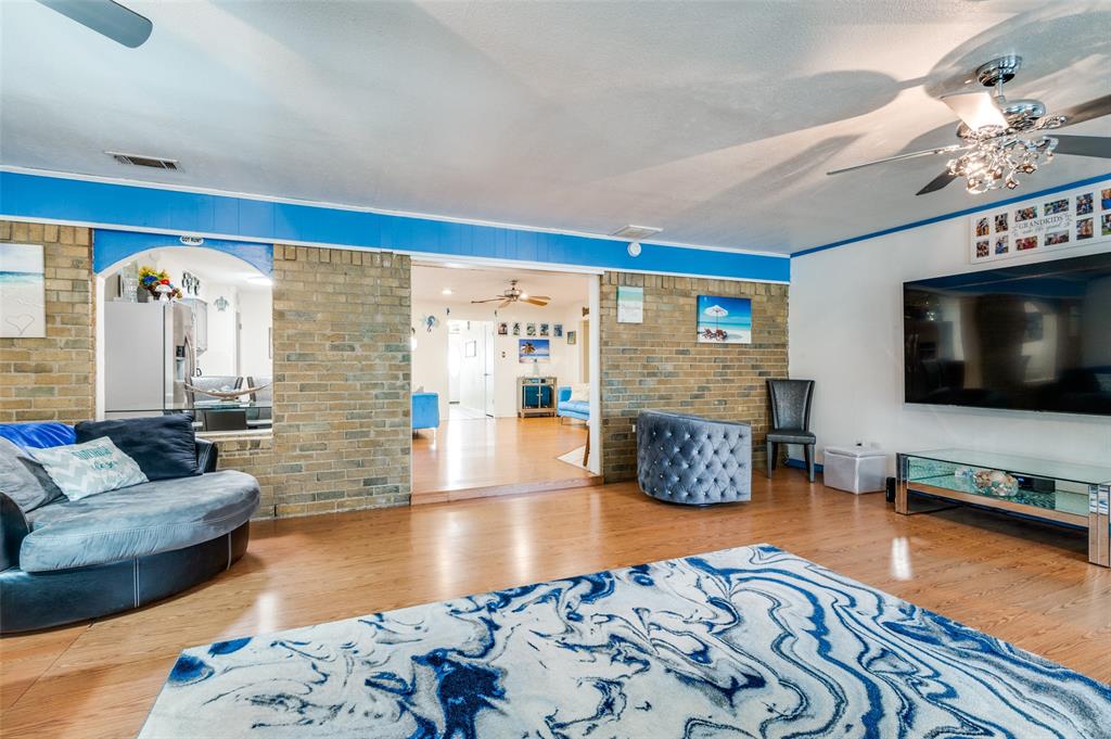 2313 Chandelle Drive