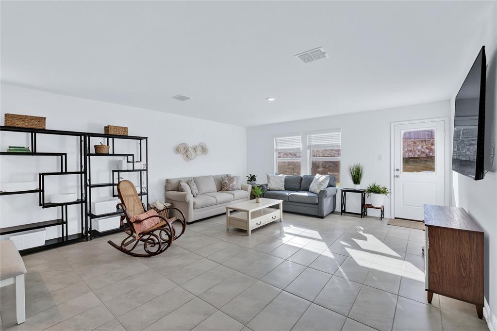 8633 Mount Evans Court