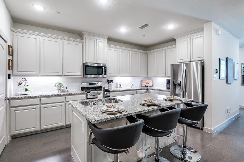 Apples Crossing - Residential