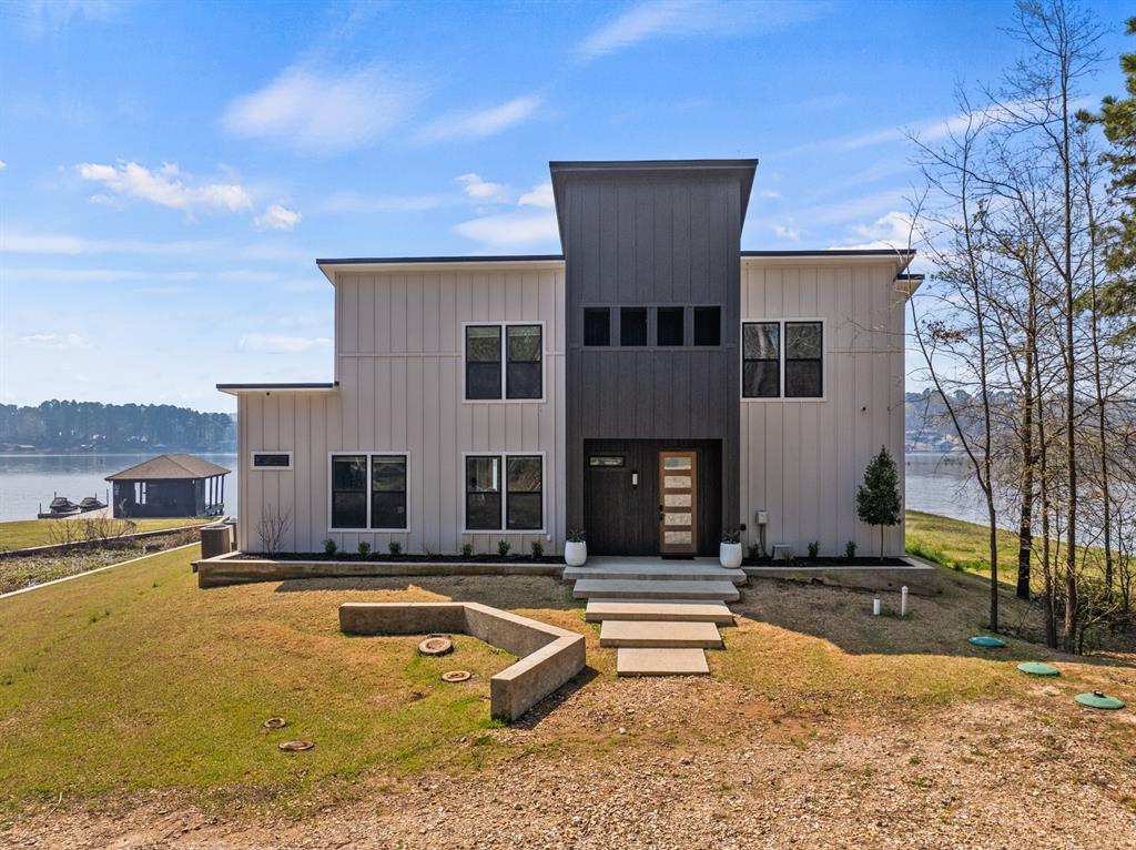 331 W Eagle Point