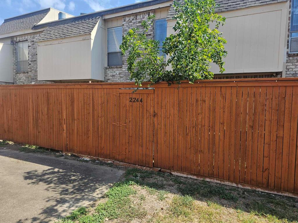 2244 Village North Drive 2244