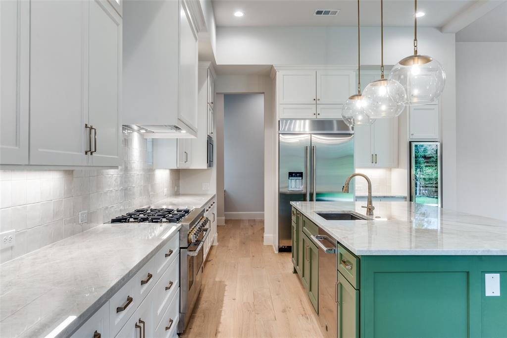 3845 Van Ness Lane