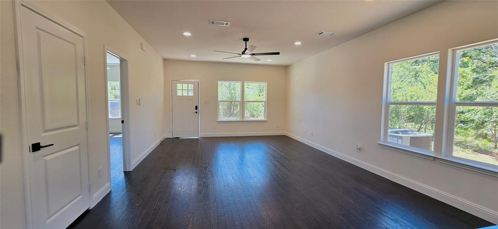 5660 Lone Star Circle