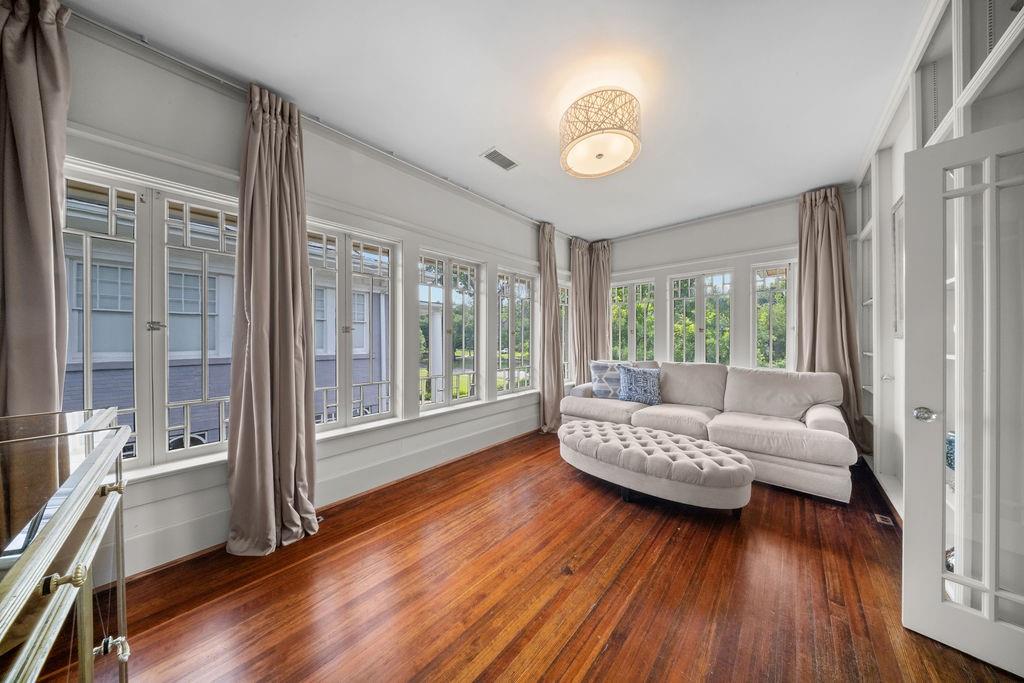 Munger Place - Residential