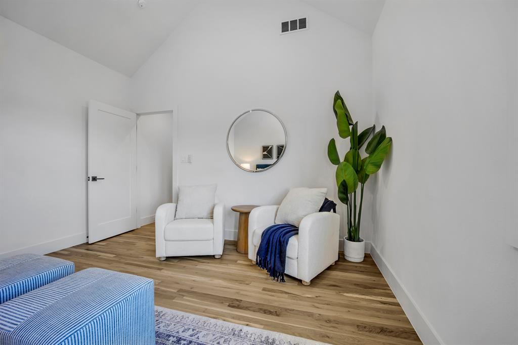 Lakeside - Residential