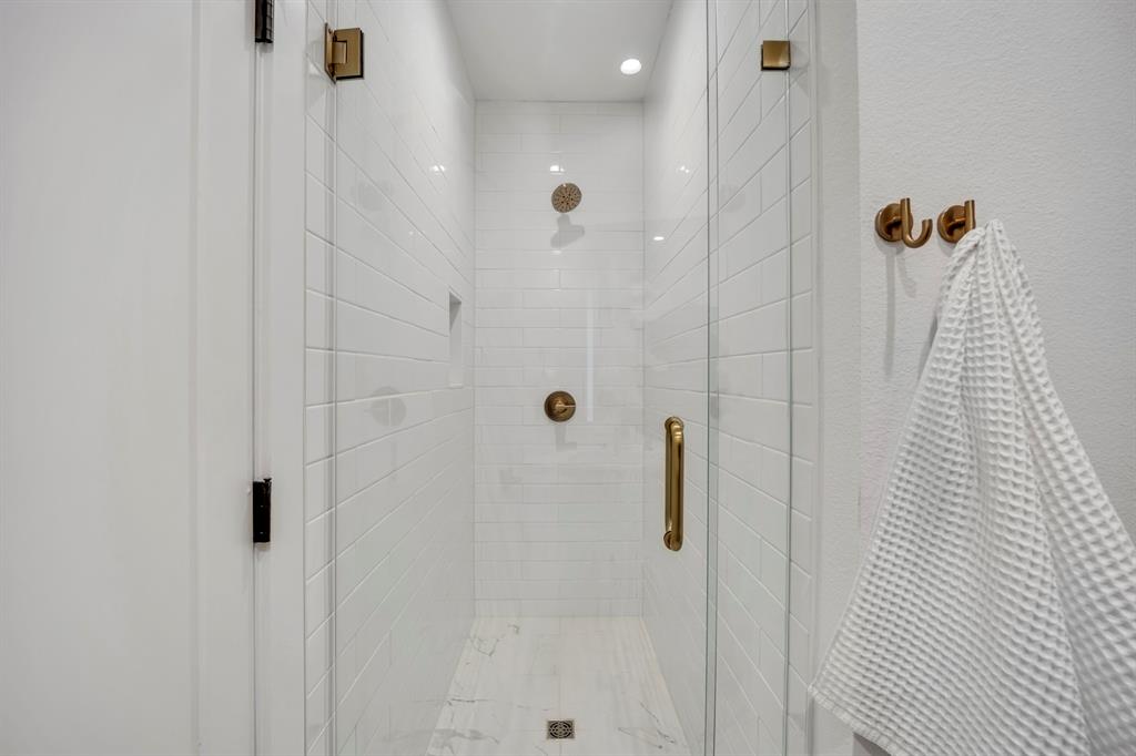 Lakeside - Residential