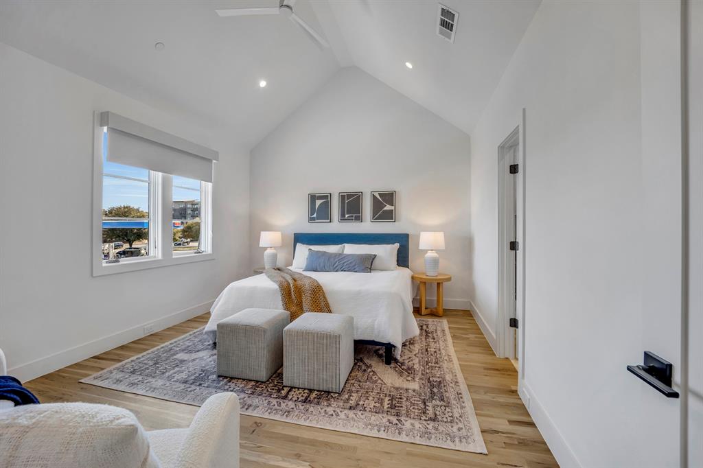 Lakeside - Residential