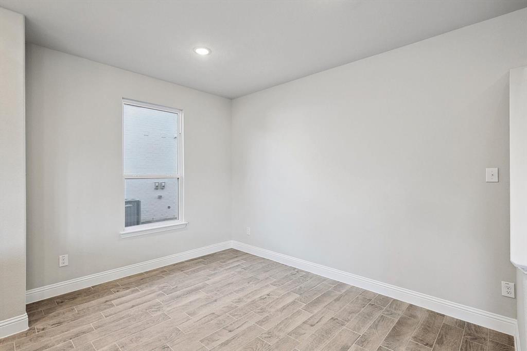 Venetian At Weston, Ph 1 - Residential Lease