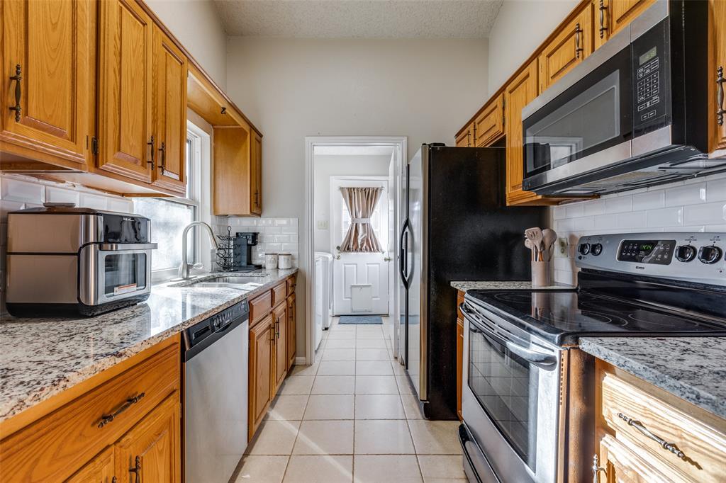 Collin Greene Condo - Residential