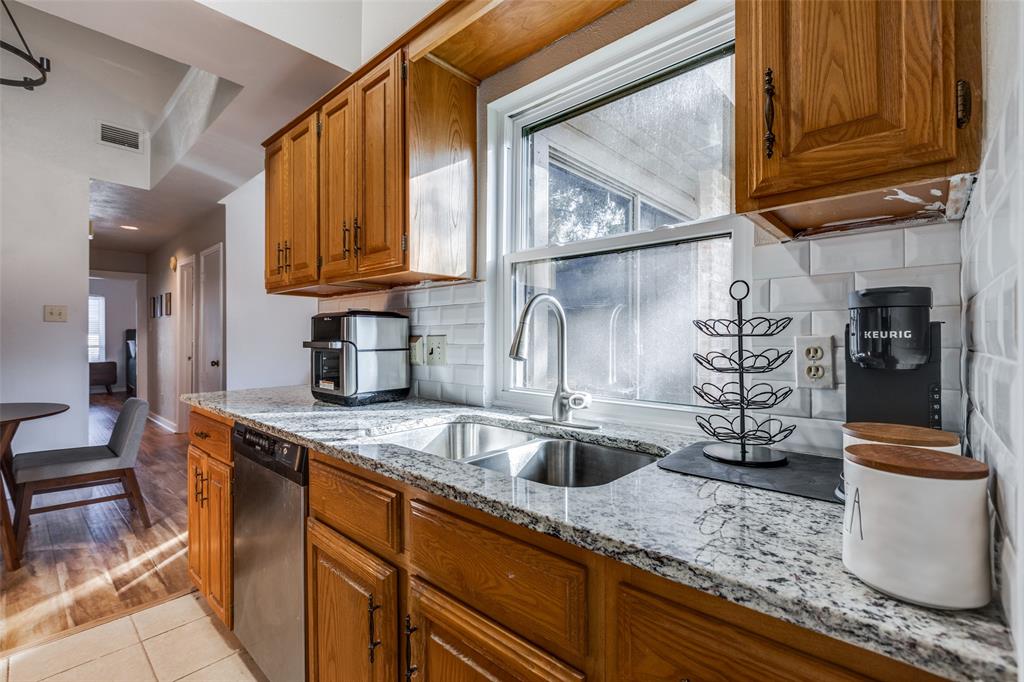 Collin Greene Condo - Residential