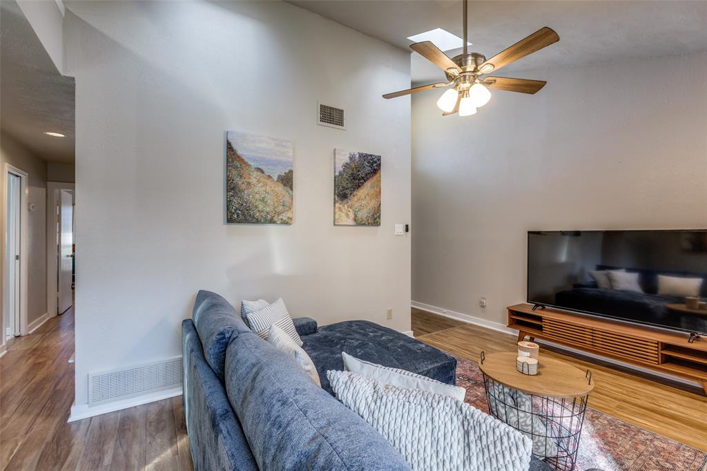 Collin Greene Condo - Residential