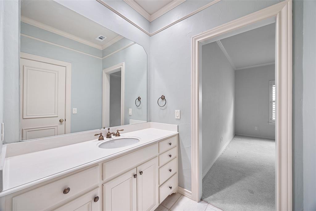 LAKESIDE ON PRESTON - Residential