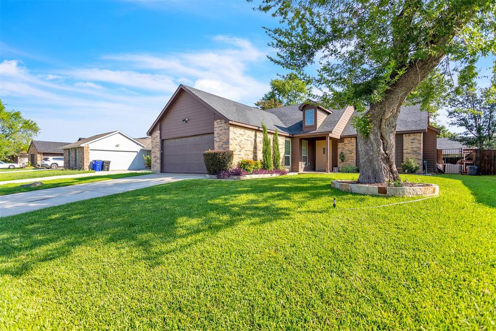 506 Rosewood Lane