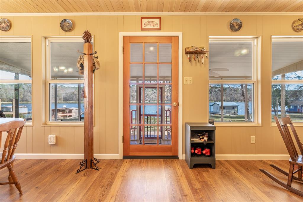 Lake Frankston - Residential