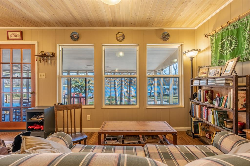 Lake Frankston - Residential