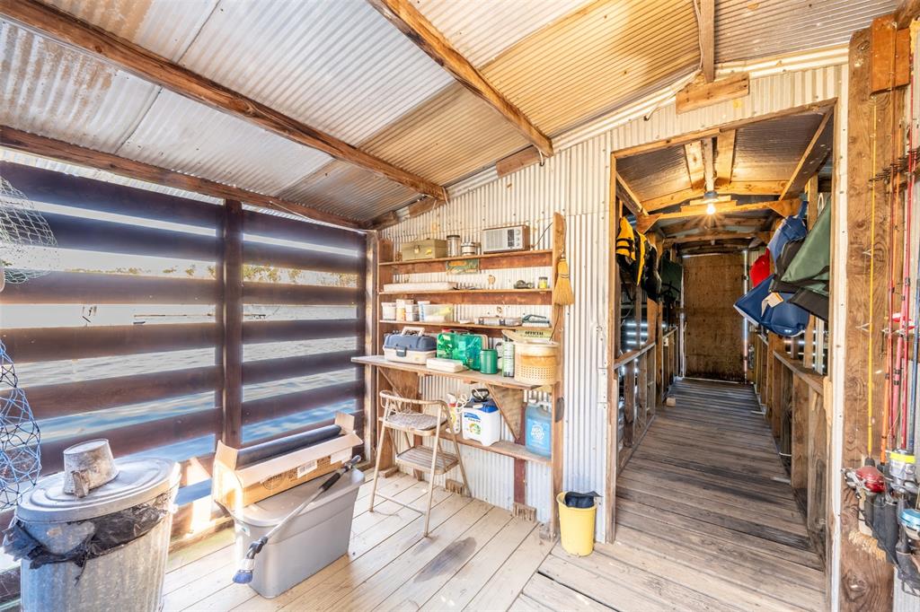 Lake Frankston - Residential