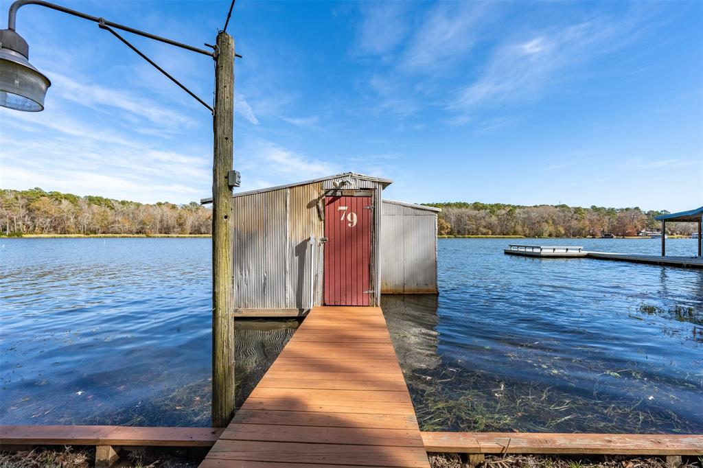 Lake Frankston - Residential