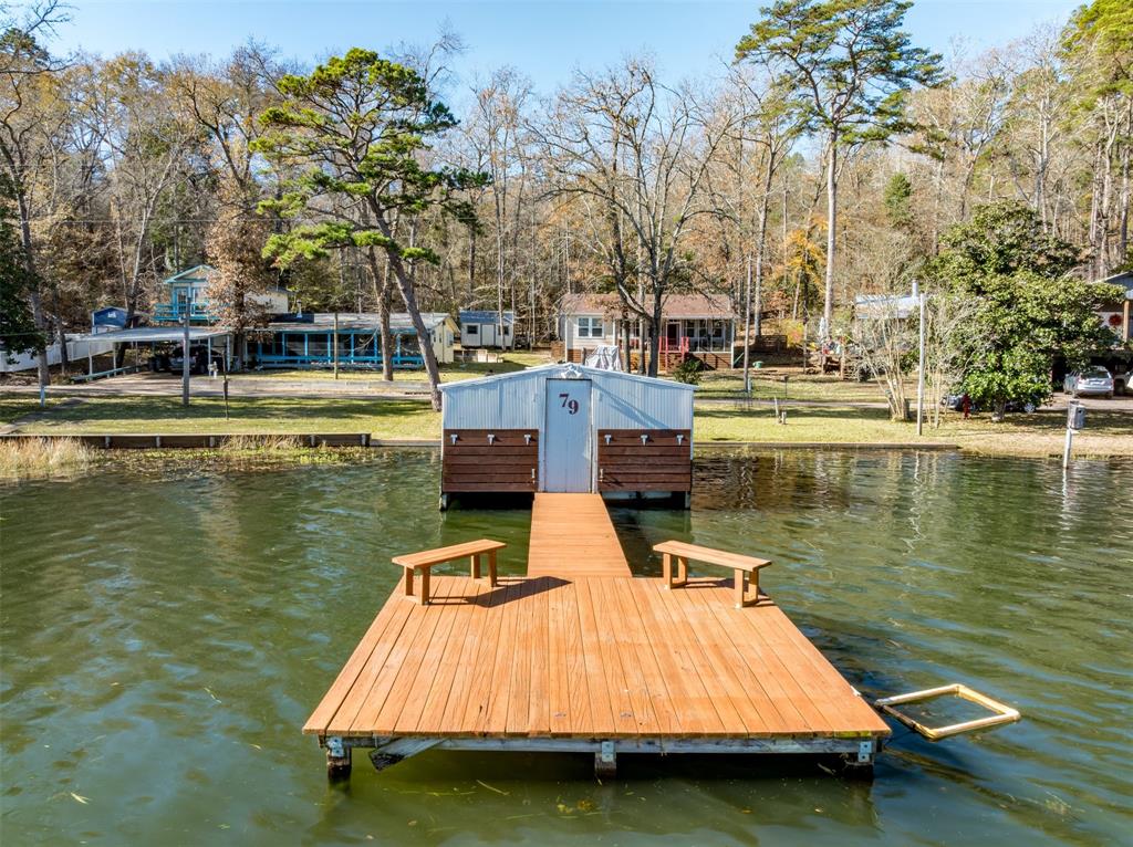 Lake Frankston - Residential